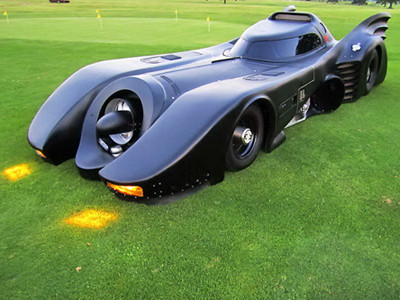 Ngắm xe của 'người dơi' trên đường phố