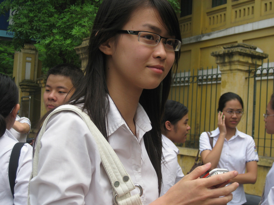 Thí sinh vui vẻ sau mỗi buổi thi của kì thi tốt nghiệp 2010