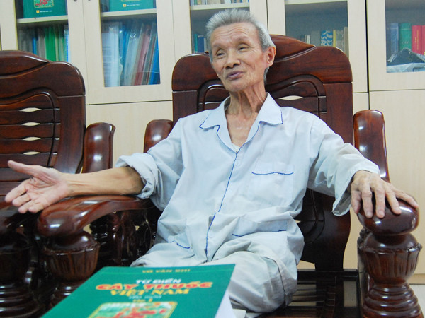 Ông Võ Văn Chi khẳng định: “Chưa có nghiên cứu nào cho thấy gỗ sưa chữa bệnh”