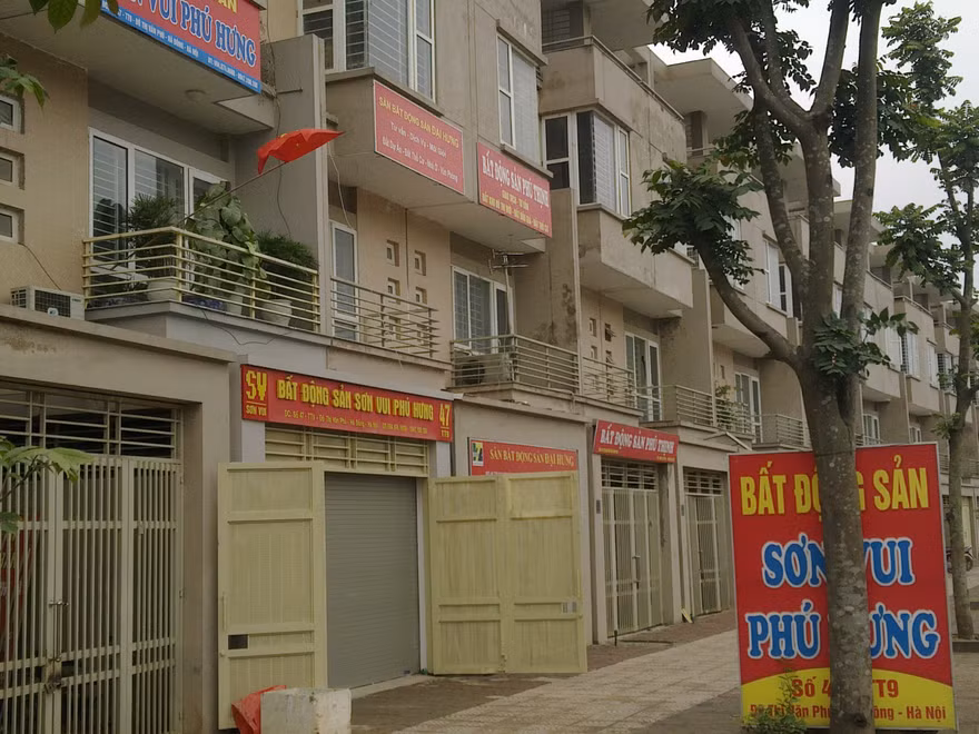 Sàn giao dịch BĐS, nằm chờ hay phá sản?