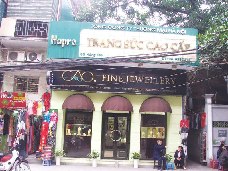 Hapro đang cho tư nhân thuê lại nhà 83 Hàng Gai thuộc sở hữu nhà nước Ảnh: Minh Tuấn