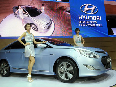 Xế hộp 'khủng' của sao Hàn