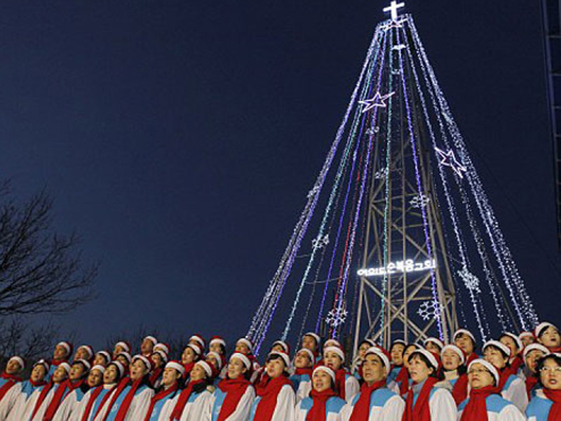 Hàn Quốc và Triều Tiên căng thẳng vì cây thông Noel