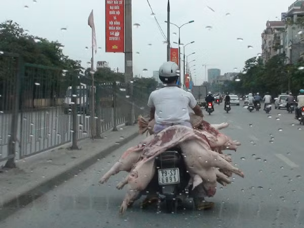 Anh chụp tại đường Giải Phóng, Hà Nội