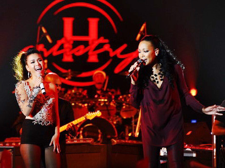 Phương Vy cùng Monica khuấy động H-Artistry
