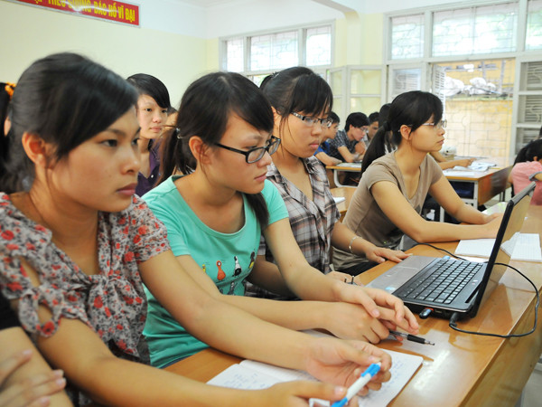 Đồng tình mở rộng tự chủ cho các trường ĐH, song các ĐBQH cũng yêu cầu cần tăng cường kiểm định chất lượng đào tạo. Ảnh: Hồng Vĩnh