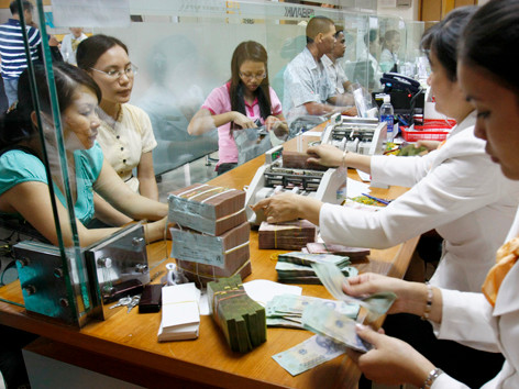 Tái cơ cấu 'chơi vơi' vì thiếu tiền, loạn sở hữu chéo