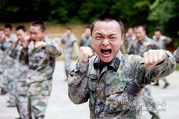 Mỹ - Trung: Đối thủ tiềm ẩn, sẵn sàng 'rút kiếm'