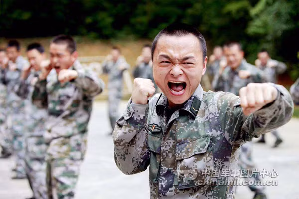 Mỹ - Trung: Đối thủ tiềm ẩn, sẵn sàng 'rút kiếm'