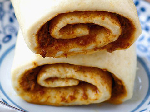 Cách làm bánh bao cuộn nhân mặn dễ mà ngon