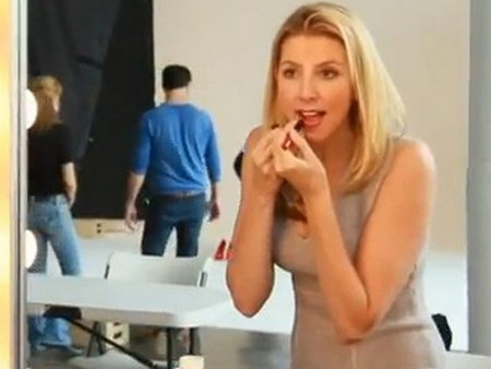 Nữ tỷ phú tặng 12.000 tỷ đồng làm từ thiện