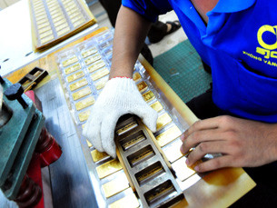 Vàng phải chịu thuế như ôtô, rượu?