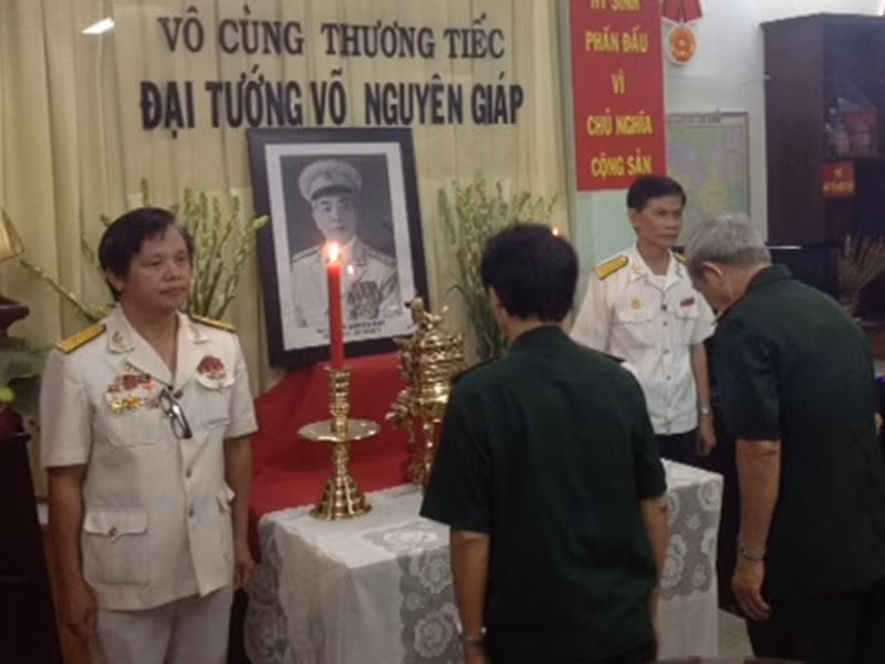 Tấm lòng những Cựu binh lập bàn thờ Đại tướng