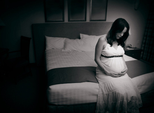 Gái chưa chồng kể chuyện đẻ mướn