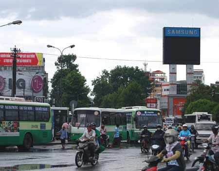 Buộc các doanh nghiệp vận tải giảm giá cước