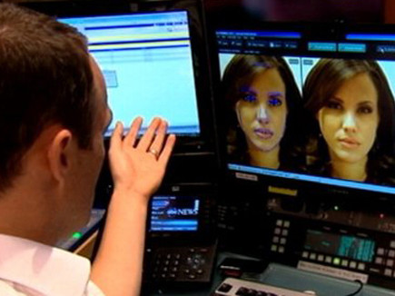 Facebook 'thủng' thông tin cá nhân