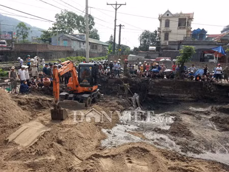 Giật mình đào phải 30 quan tài dưới móng nhà