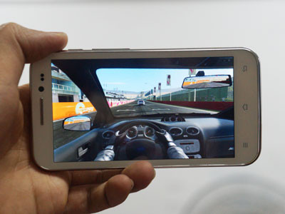 Review Revo HD4: Chip lõi tứ giá 5 triệu