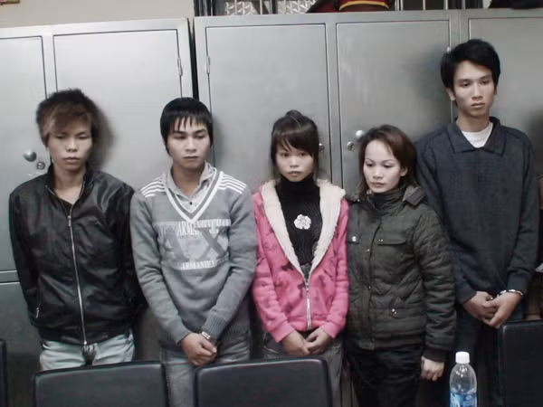 Nhiều thủ đoạn lừa bán thiếu nữ qua mạng