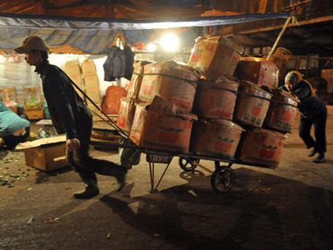 Công nhân, viên chức quay cuồng làm thêm