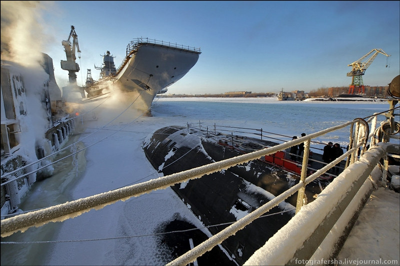 Tàu ngầm tấn công Sindurakshak sắp trở về Ấn Độ