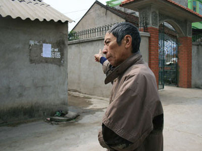 Vác dùi đục đi hỏi vợ