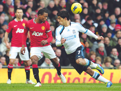 Sân Anfield: Hai "quỷ" gặp nhau, ai "đỏ" hơn?