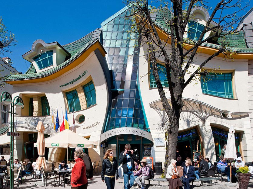 Ngôi nhà ‘uốn éo’ đánh lừa ảo giác