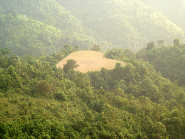 Kỳ bí trái tim trên đỉnh núi