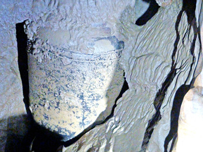 Phát hiện chum cổ tại động Phong Nha