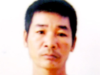 Nổ súng giết ba người để cướp