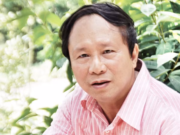 Nhà văn Dương Kỳ Anh nói về Người lấy hai vua và... ?