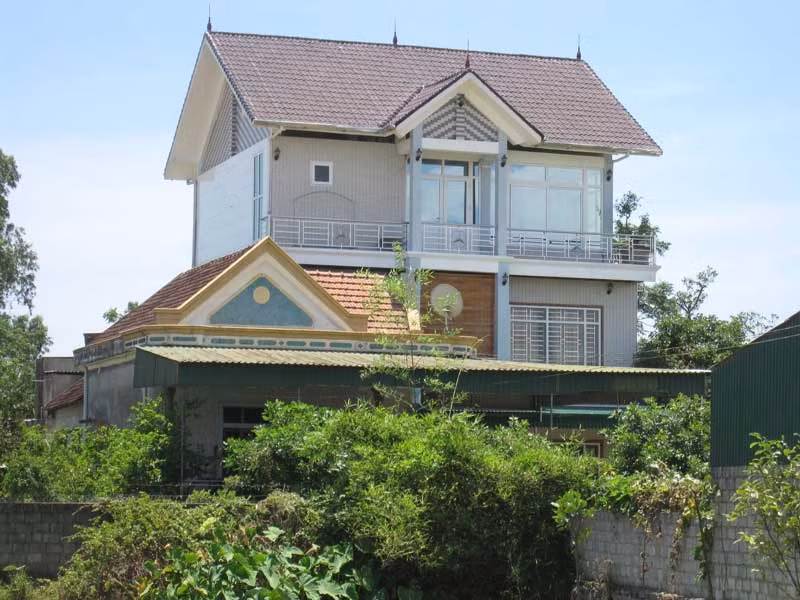 Khởi tố ba đối tượng trục lợi hồ sơ đất của dân nghèo