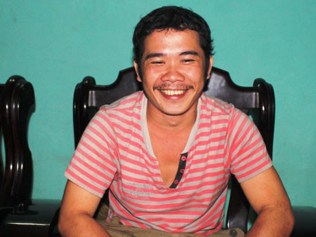 Gặp 'hiệp sĩ' tay không tóm gọn tên cướp mang vũ khí