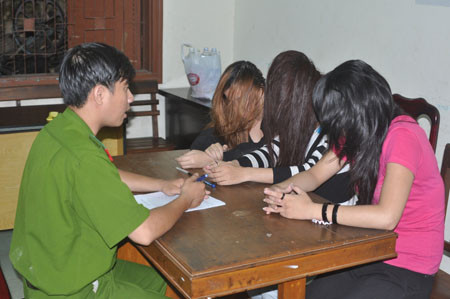 ‘Gái miền Tây’ kinh doanh ‘xác thịt’ chốn Đà thành