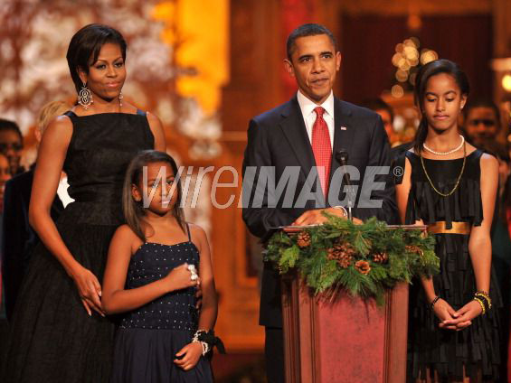 Gia đình Tổng thống Mỹ dự tiệc Noel của sao