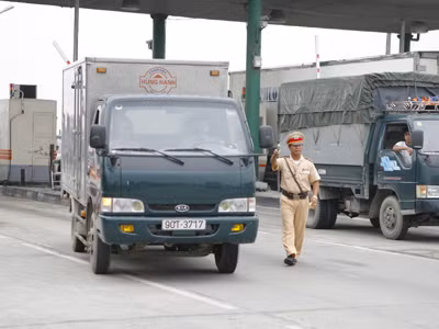 Doanh nghiệp vận tải đang 'ăn thịt chính mình'