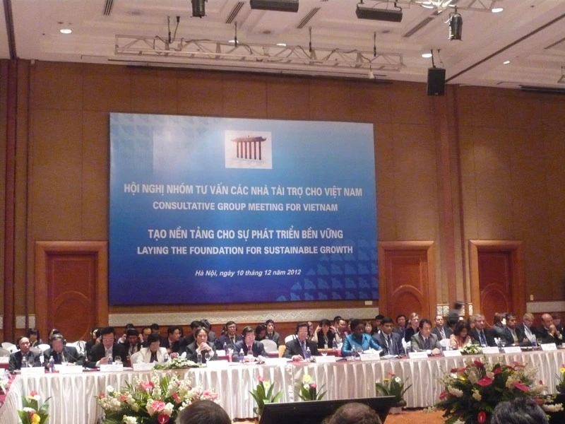 Nhật Bản cam kết hỗ trợ 'khủng nhất' cho Việt Nam