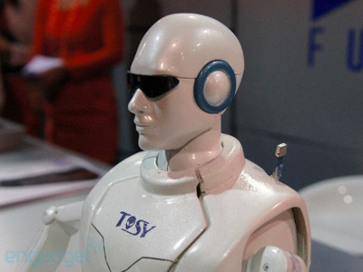 Robot Việt lại ‘đi đấm xứ người’