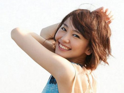 Nụ cười đánh gục đàn ông Nhật của sao nữ 25 tuổi