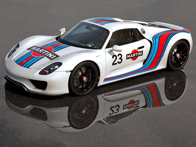 918 Spyder với thiết kế Martini Racing