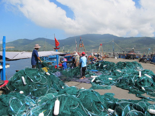 Những tay lưới hàng trăm triệu luôn là món mồi ngon của đạo chích. Ảnh: Nam Cường