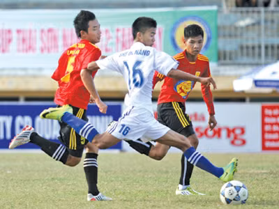 Tam gia trên phố Núi