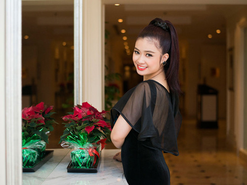 Dương Hoàng Yến The Voice ngày càng gợi cảm