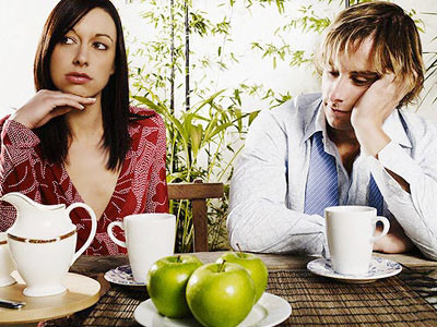 Ngán ngẩm những cô nàng 'sáng nắng chiều mưa'