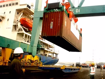 Xuất khẩu lao đao