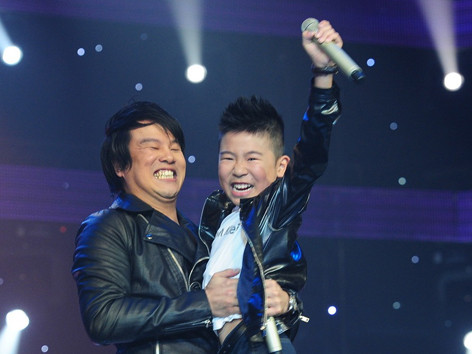 Om sòm vì quán quân nhí