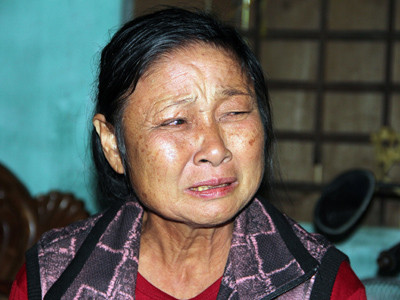 Ngày trở về đẫm lệ sau 17 năm bị bán sang Trung Quốc