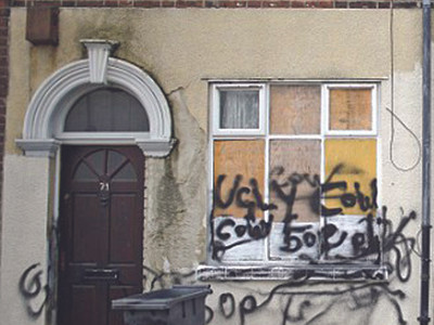 Đổ xô mua nhà giá... 1 bảng