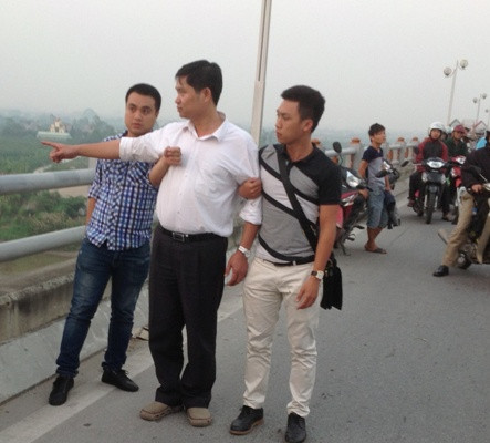 Khởi tố bác sỹ ném xác khách hàng về hai tội danh